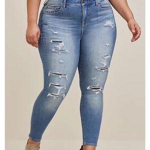 Torrid Crop Bombshell Skinny Jeans